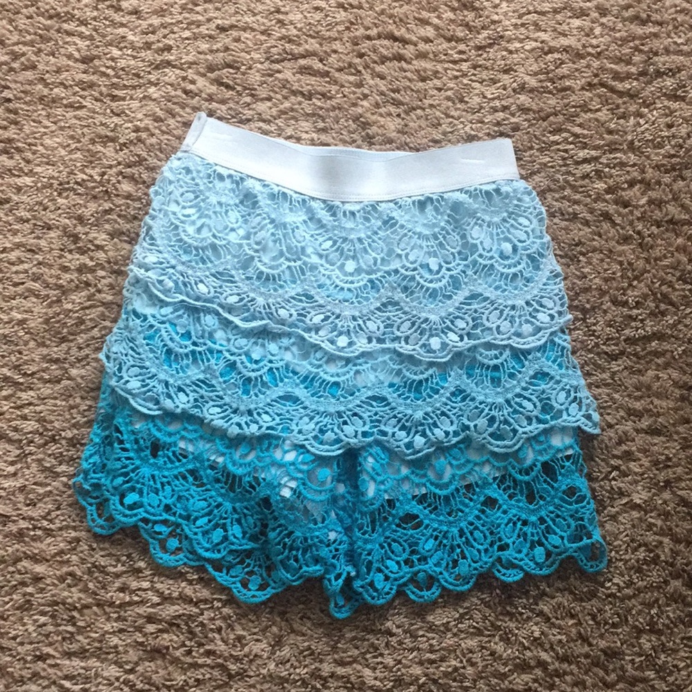 Ombré blue lace shorts